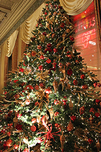 FTGBlog-HotelChristmasTrees- The Sir Francis Drake Hotel-Credit The Sir Francis Drake Hotel